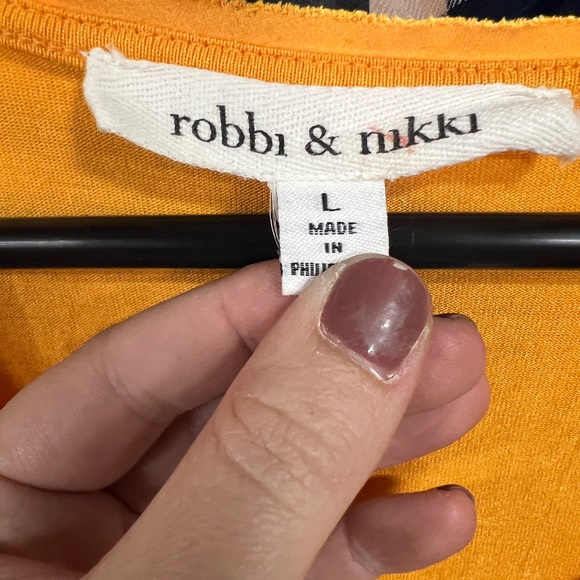 Orange Tanktop with detailing - Picture 2 of 4